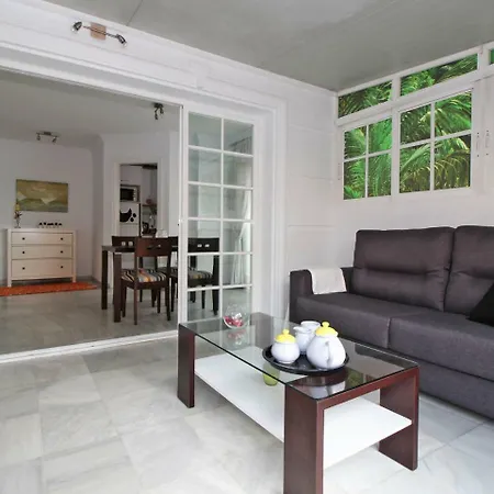 Del Parque Flats Malagueta